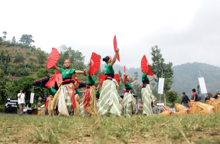 Tari kipas jaipong