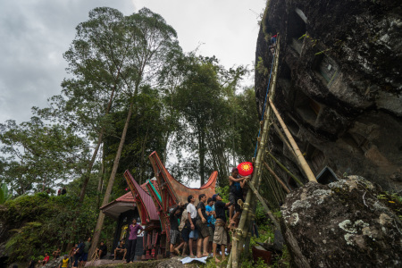 Rumah terakhir di Lokomata