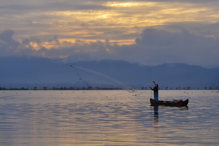 Nelayan Danau Kerinci