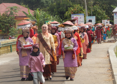 Batalam Manjalang Mintuo (Bertalam Mendatangi Mertua)