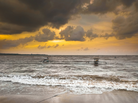 Senja Dari Indonesia Timur