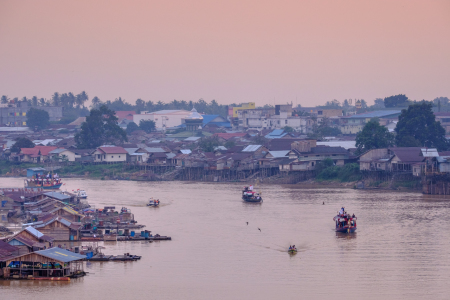 Menjelang Senja di Kampung Pahandut