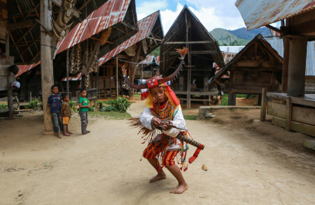 Sambutan Warga Ballakalua'