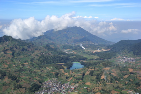 Negeri Di Atas Awan