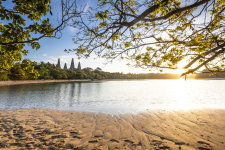 Pagi yang Hangat di Kampung Ratenggaro