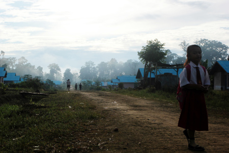 Pagi di Perkampungan Baru Korban Tsunami Mentawai 2010