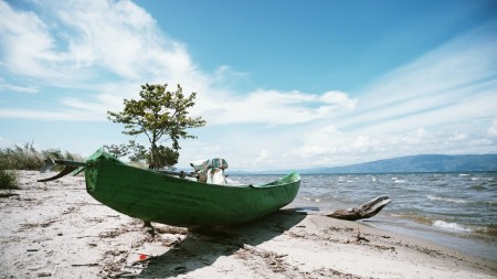 boat on the beach