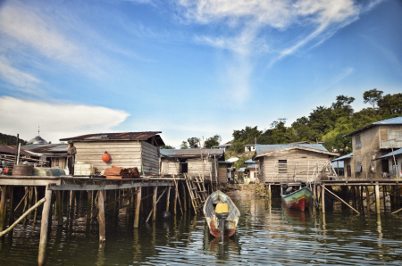 Cerah Pagi Kampung Raja Arguni