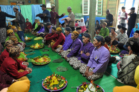 Tradisi Makan Bersama