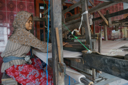 Tenun Lurik sebagai penopang ekonomi desa Bayat