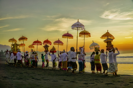 Melasti Di Pantai Masceti-Gianyar- Bali