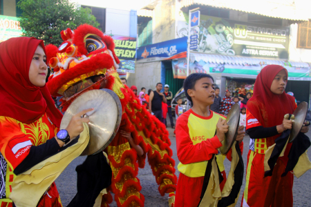 Tarian Barongsai Muslim dan Etnis Tionghoa