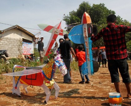 Lomba Layangan