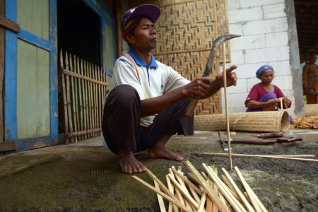 kerajinan bambu tradisional desa ngangkruk