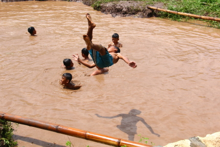 bersama bayangan