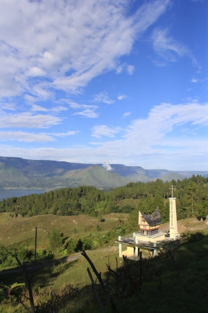Desa Terpencil di puncak gunung pulau Samosir.
