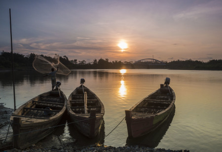 Ada rahasia dibalik senja, ada jiwa yang membara