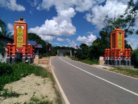 Tugu batas kabupaten