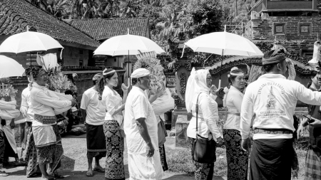 Upacara Adat Bali Ngaben
