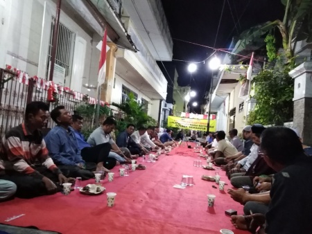 Karpet Merah Dimalam Hari