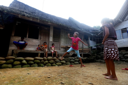 Kearifan Lokal Kampung Naga