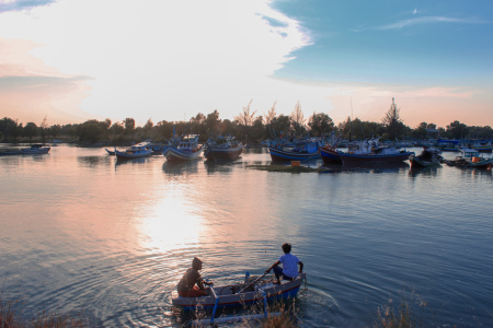 Senja menanti