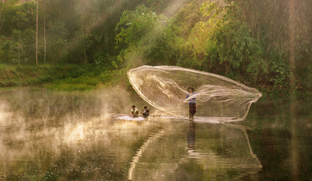 Menjaring Ikan