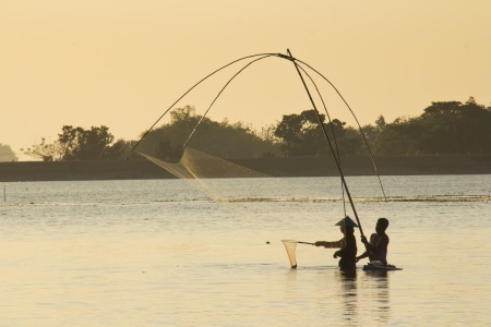 Mencari ikan