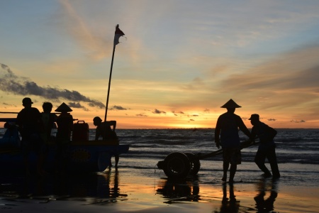 Gotong-royong Dan Senja