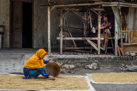 Kampung Tenun Tlingsing Klaten Jawa Tengah