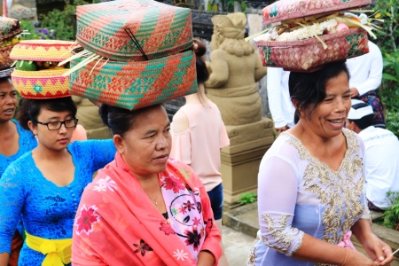 Persiapan Perayaan Hari Saraswati