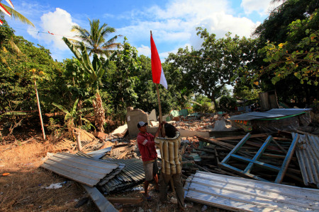 SEMANGAT KEMERDEKAAN DI KAMPUNG LOLOAN