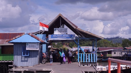 Dermaga perbatasan indonesia malaysia sebatik