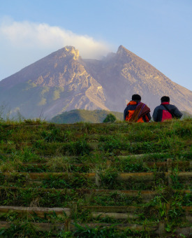 Melihat Merapi lebih dekat