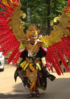 Kostum Karnaval