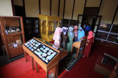 Pengunjung Museum Batiwakkal