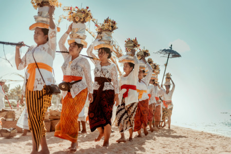 Tradisi Odalan Bali