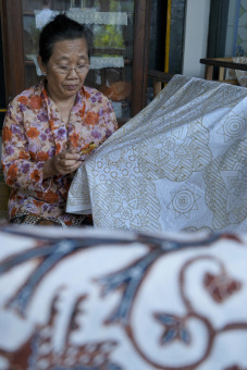 Batik warisan nusantara