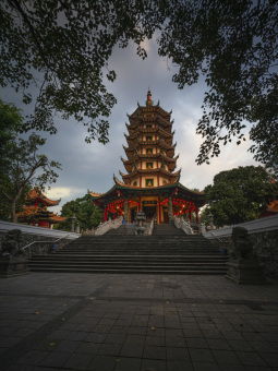 Pesona Pagoda Avalokitesvara