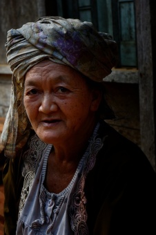 Wanita Tua Dusun Tanon