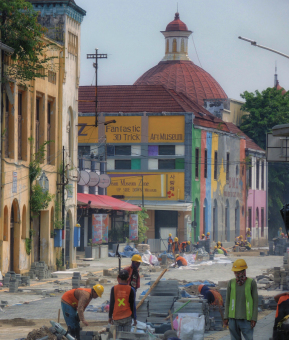 Membangun Kota Lama Semarang