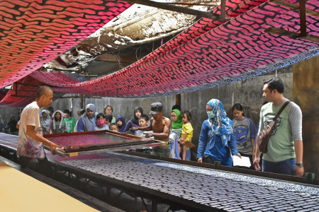 Mengenal Pembuatan Batik