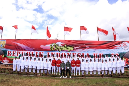 Pasukan Paskibraka Puncak Papua