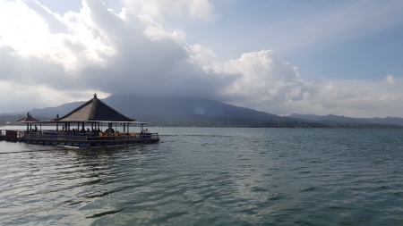 Indahnya Pemandangan Danau Batur Bali