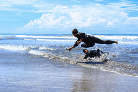 Aksi Silat Minang di Laut