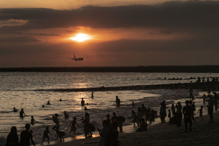 PEMULIHAN PARIWISATA BALI