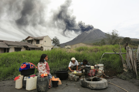 Aktivitas Warga Gunung Sinabung