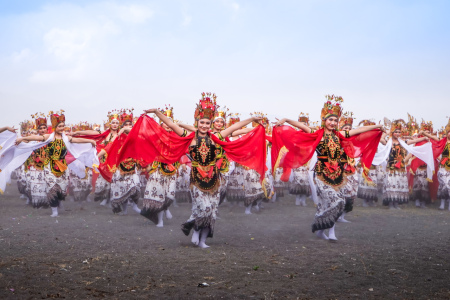 Semangat para penari Gandrung Sewu memajukan Budaya Indonesia
