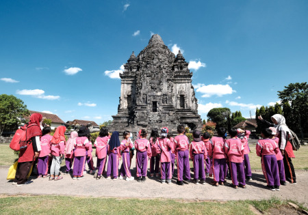 Belajar Keberagaman Indonesia Sejak Dini
