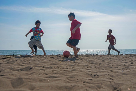 Bola Pantai